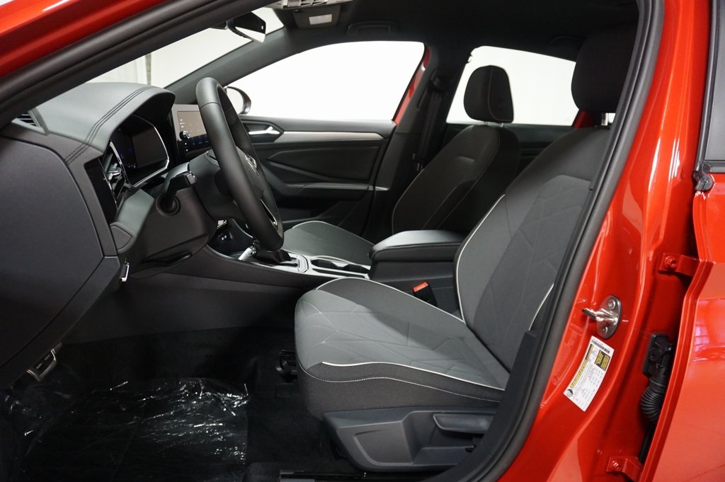 2025 Volkswagen Jetta 1.5T Sport photo 10