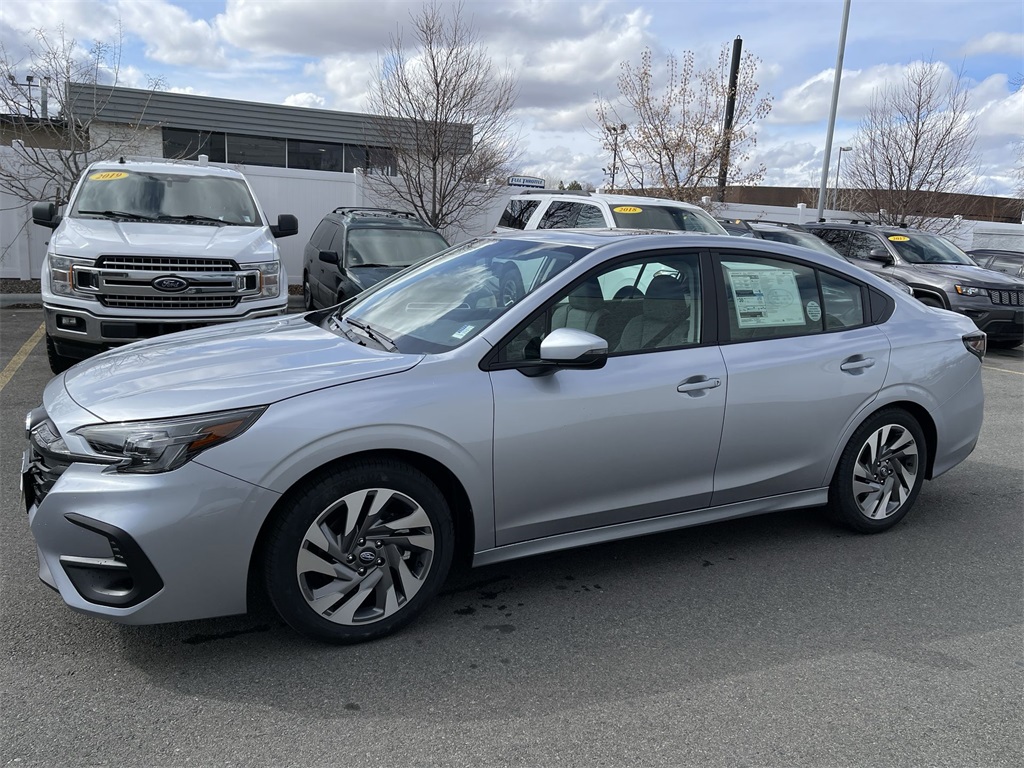2025 Subaru Legacy Limited photo 4