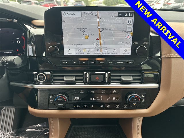 2023 Nissan Pathfinder Platinum photo 17