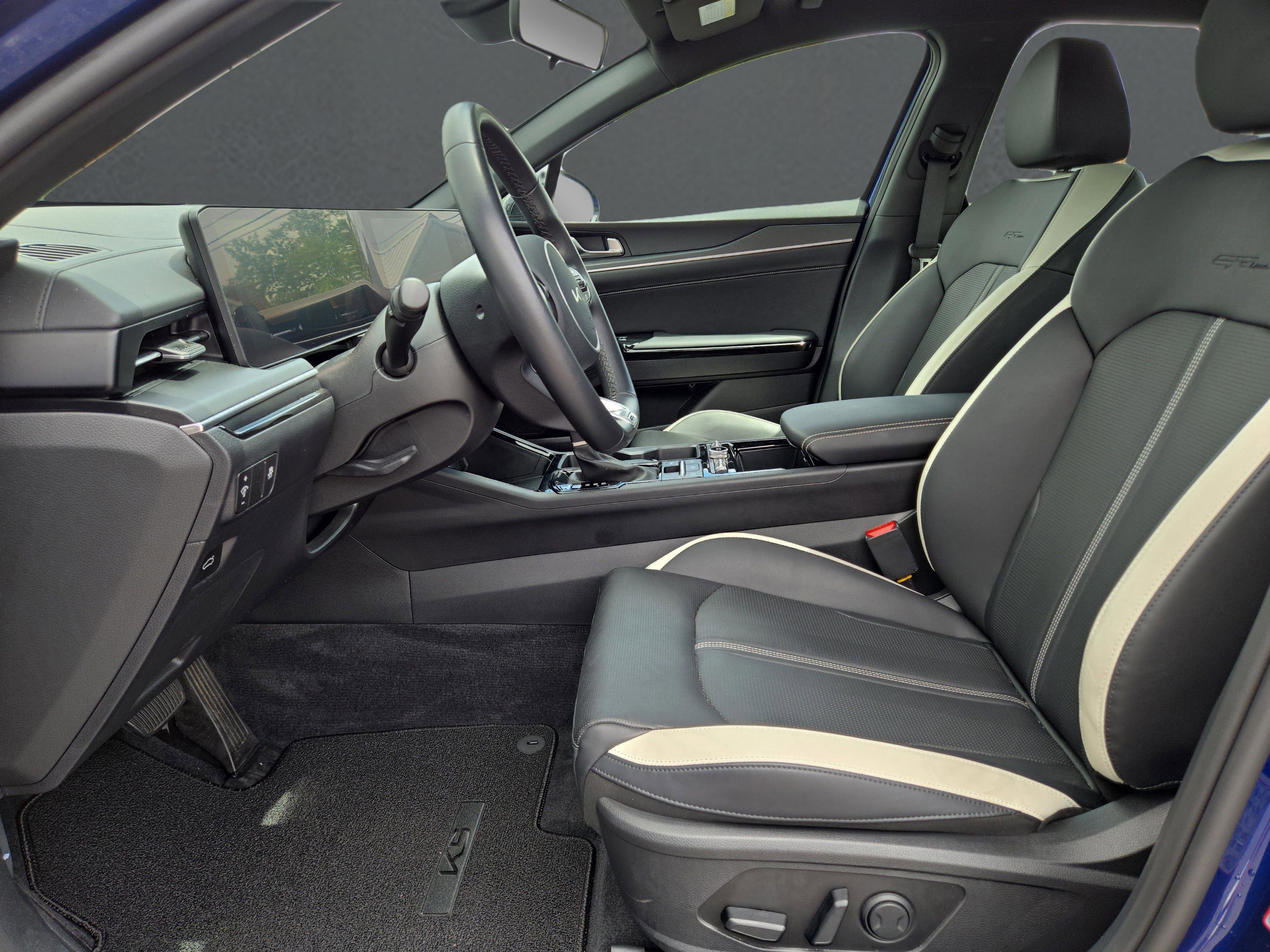 2025 Kia K5 GT-Line photo 20