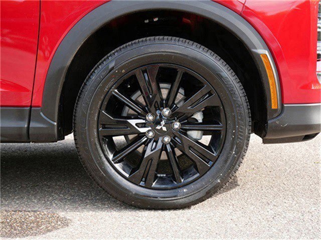 2024 Mitsubishi Eclipse Cross LE photo 7