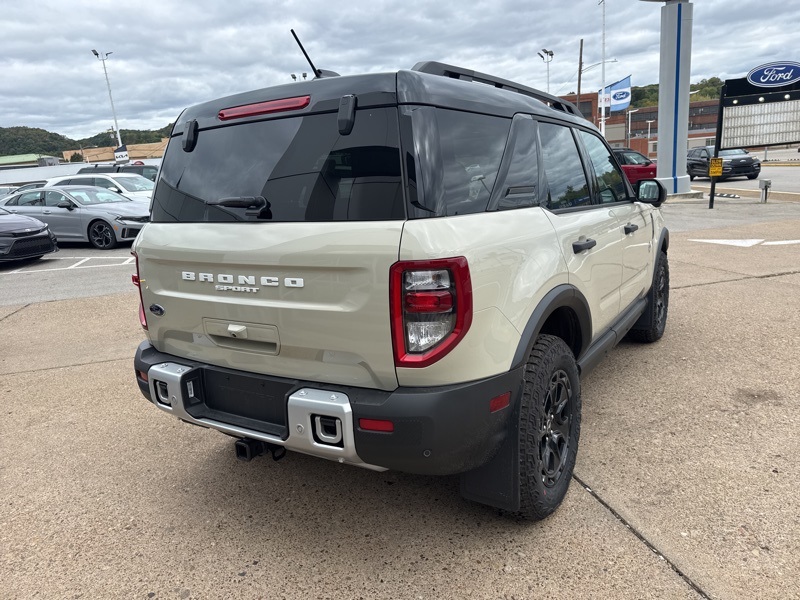 2025 Ford Bronco Sport Outer Banks photo 2