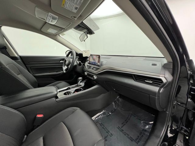 2024 Nissan Altima 2.5 SV photo 22
