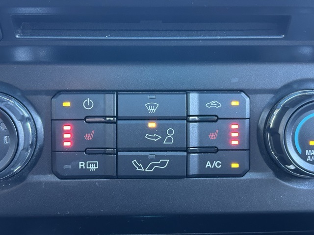 2017 Ford F-150 XLT photo 31