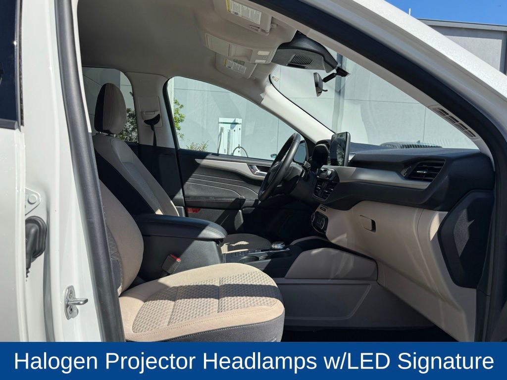 2021 Ford Escape SE photo 22