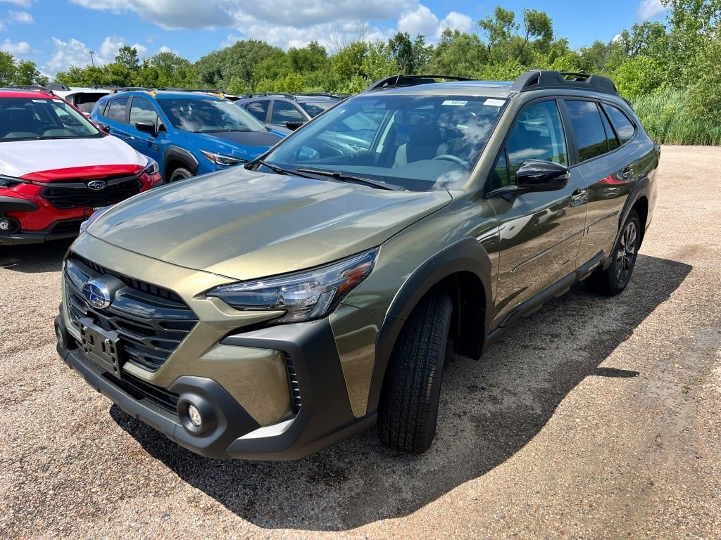 2025 Subaru Outback Onyx Edition photo 4