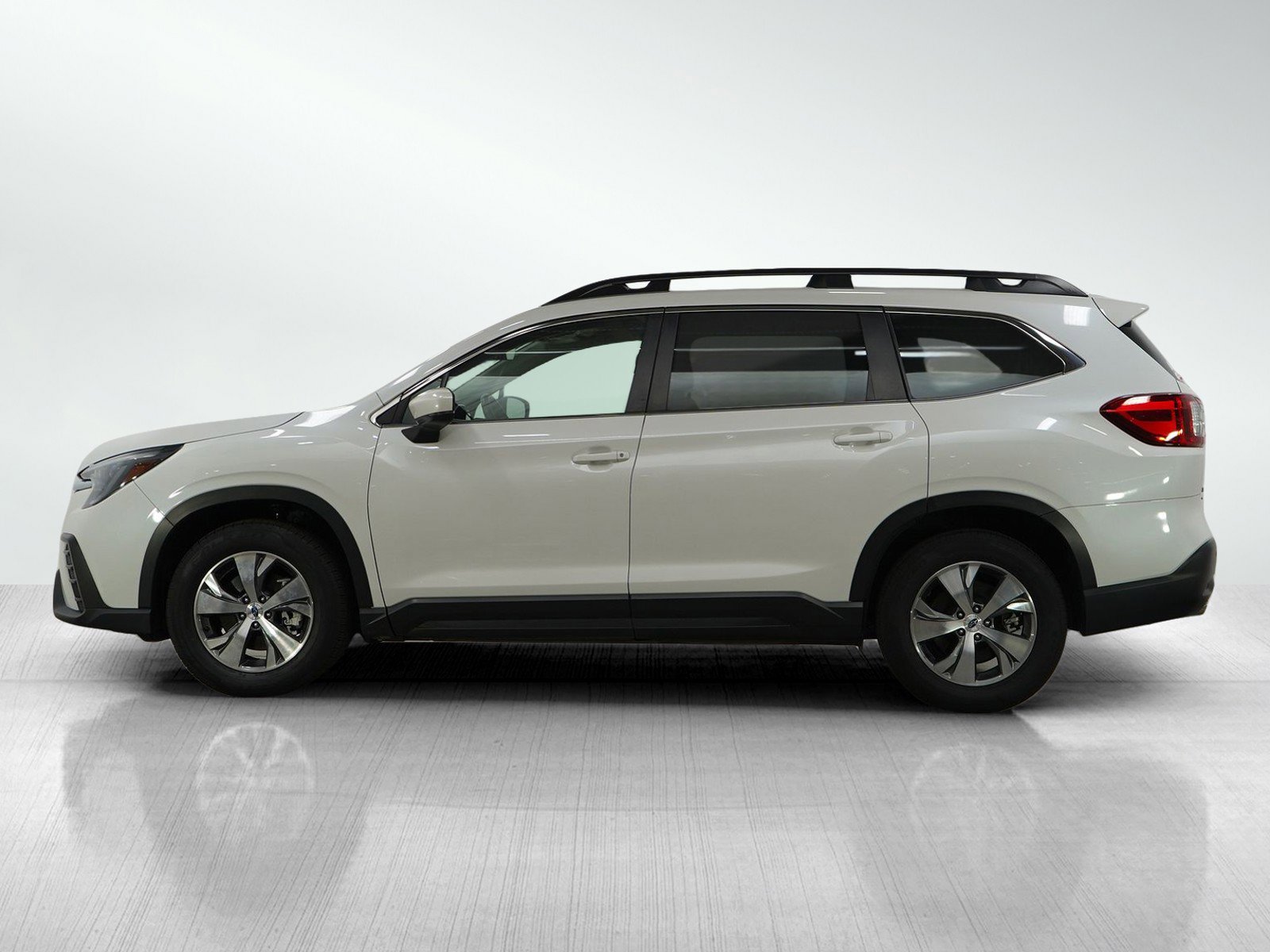 Used 2024 Subaru Ascent Premium with VIN 4S4WMAED2R3439336 for sale in Burnsville, Minnesota