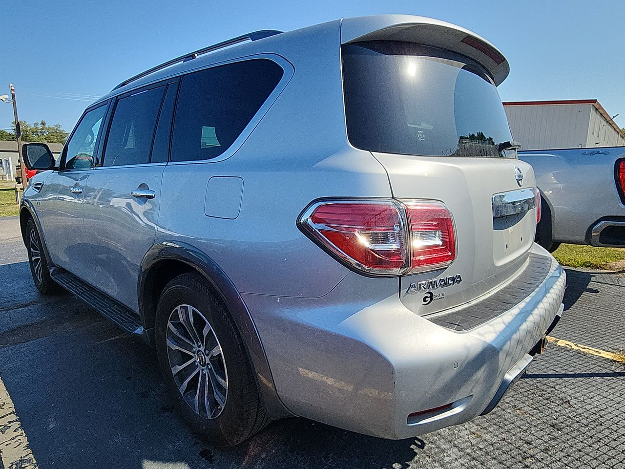 2020 Nissan Armada SL photo 2