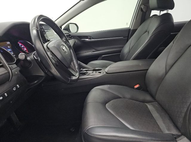 2021 Toyota Camry XSE photo 8