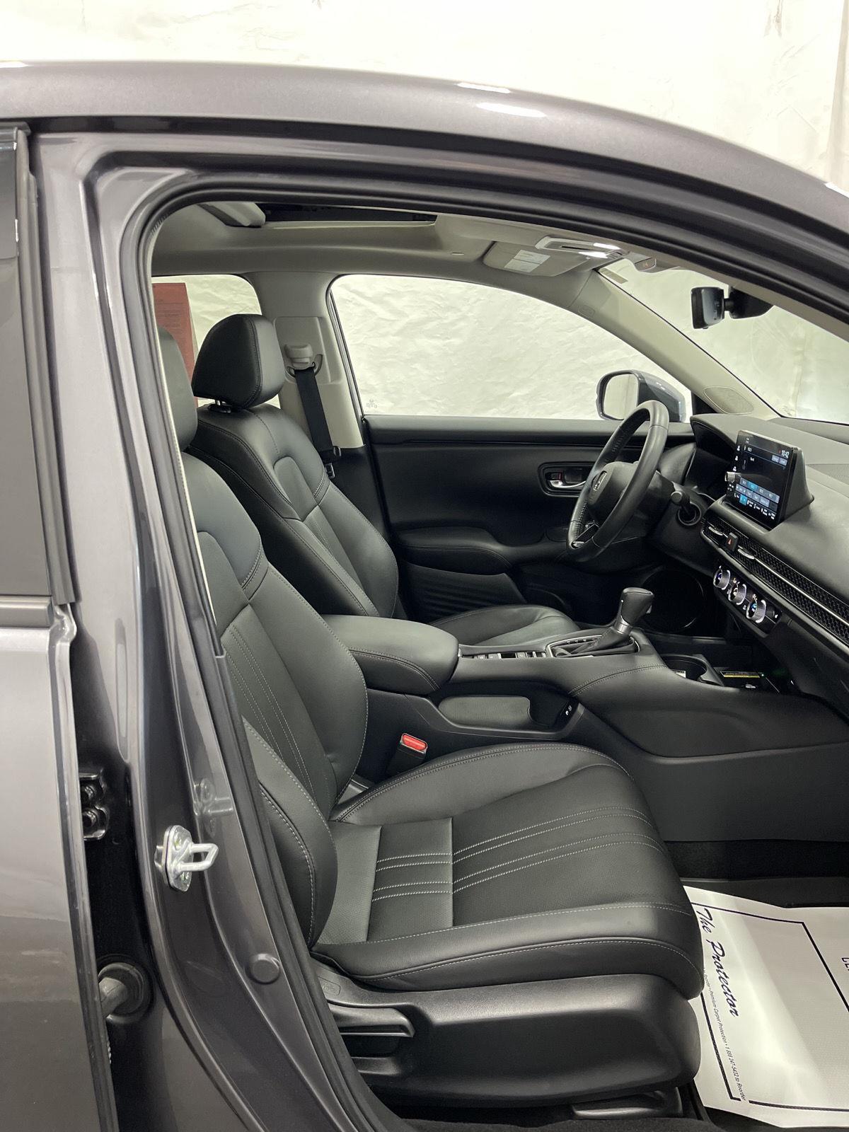 2024 Honda HR-V EX-L photo 8