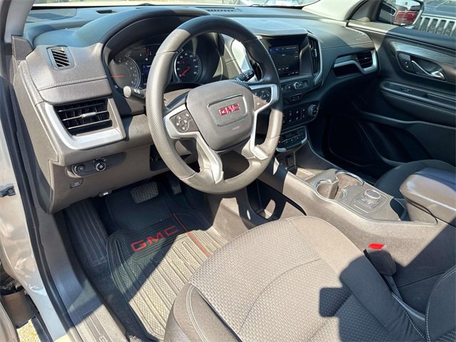 2023 Gmc Terrain SLE photo 18