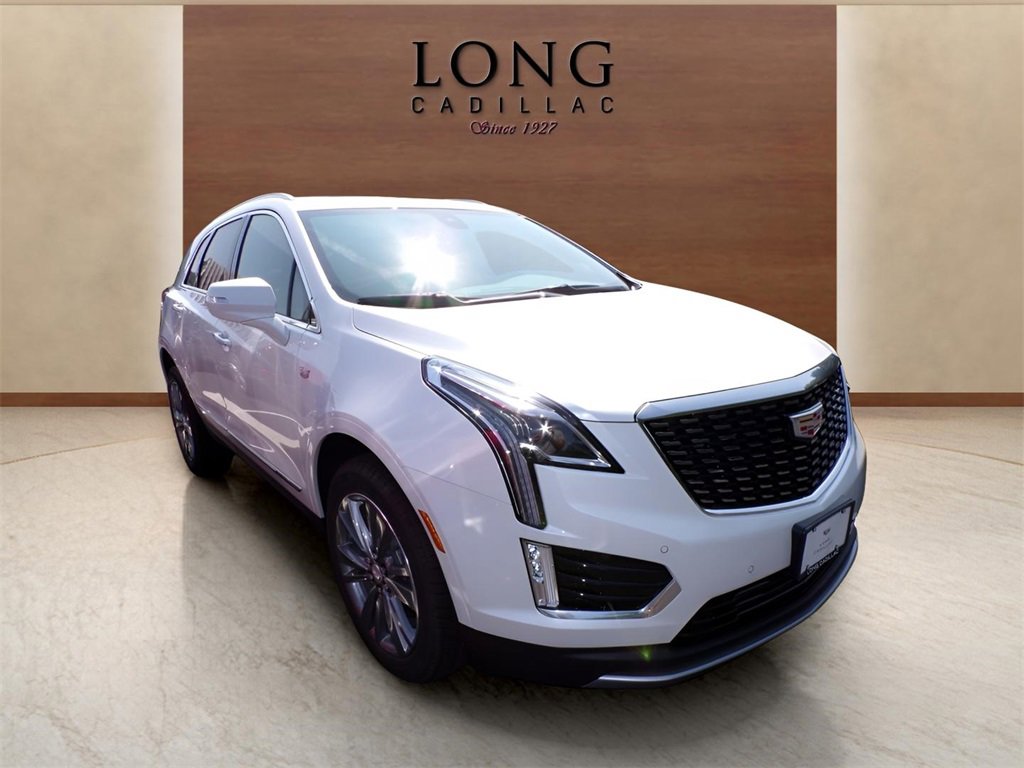 2025 Cadillac XT5 Premium Luxury photo 3