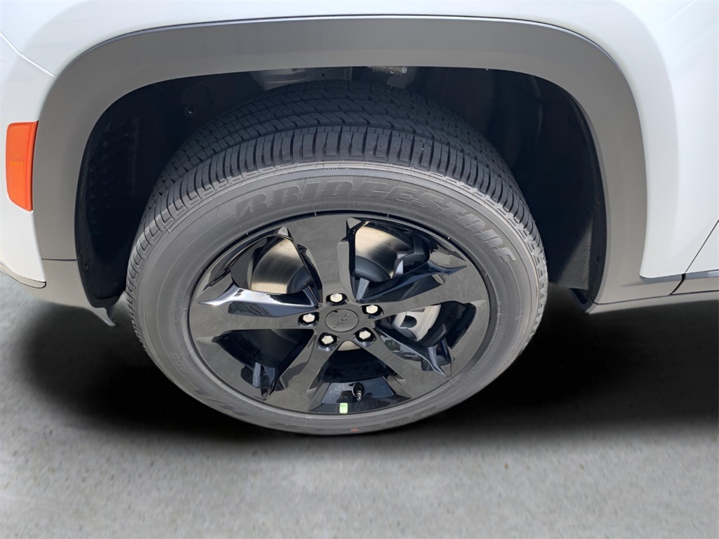 2025 Jeep Grand Cherokee Altitude X photo 9