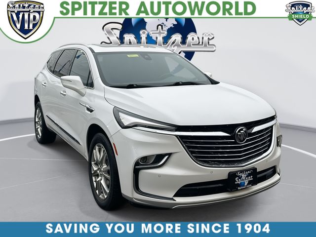 2023 Buick Enclave Essence's photo