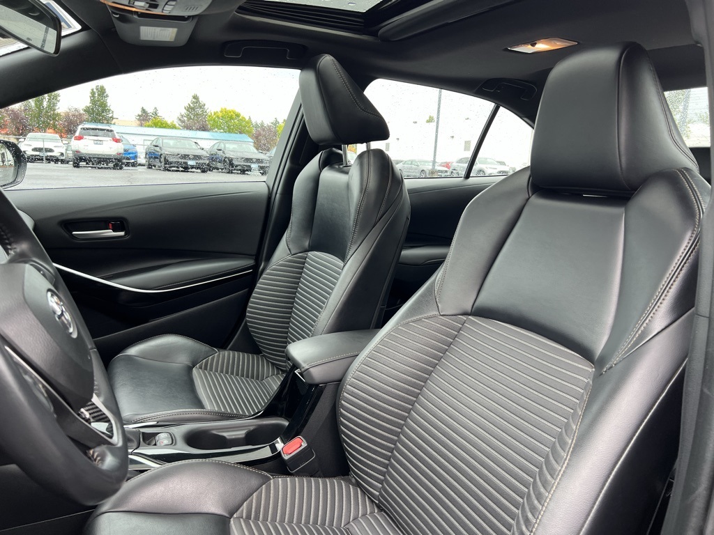 2021 Toyota Corolla XSE photo 12