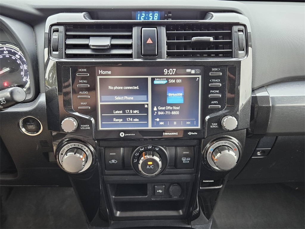 2022 Toyota 4Runner TRD Off-Road photo 18
