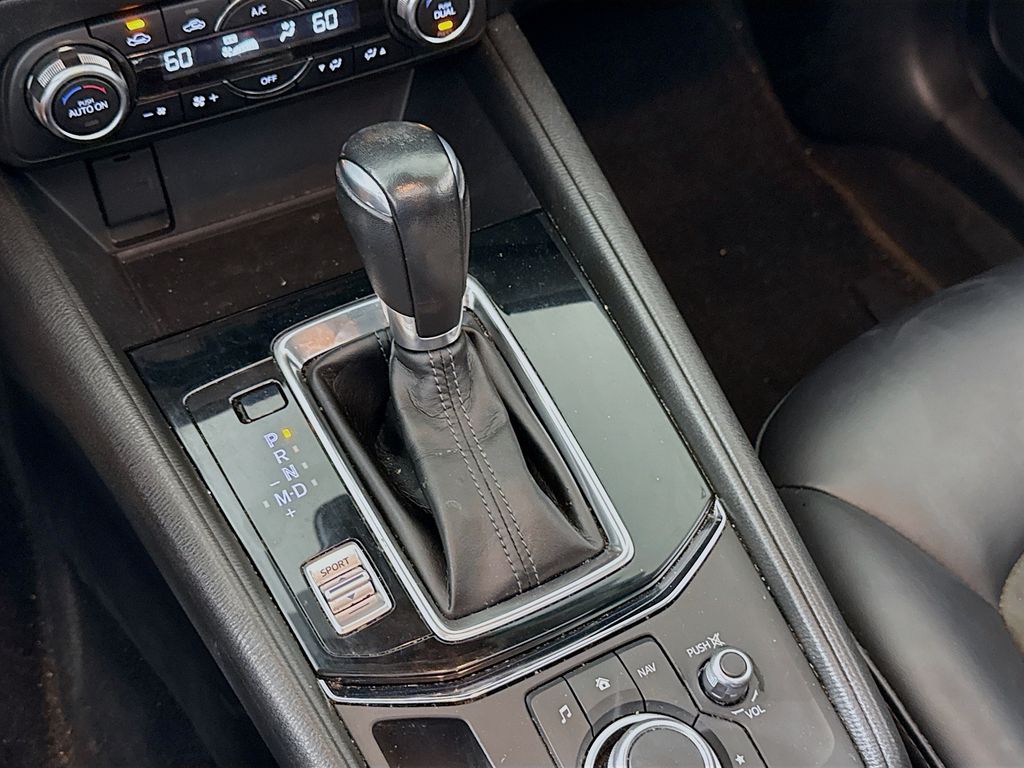 2018 Mazda CX-5 Touring photo 16