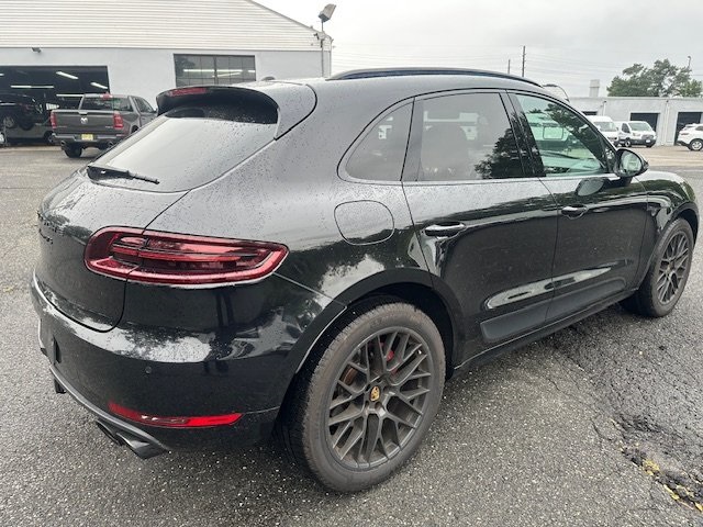 2017 Porsche Macan GTS photo 3