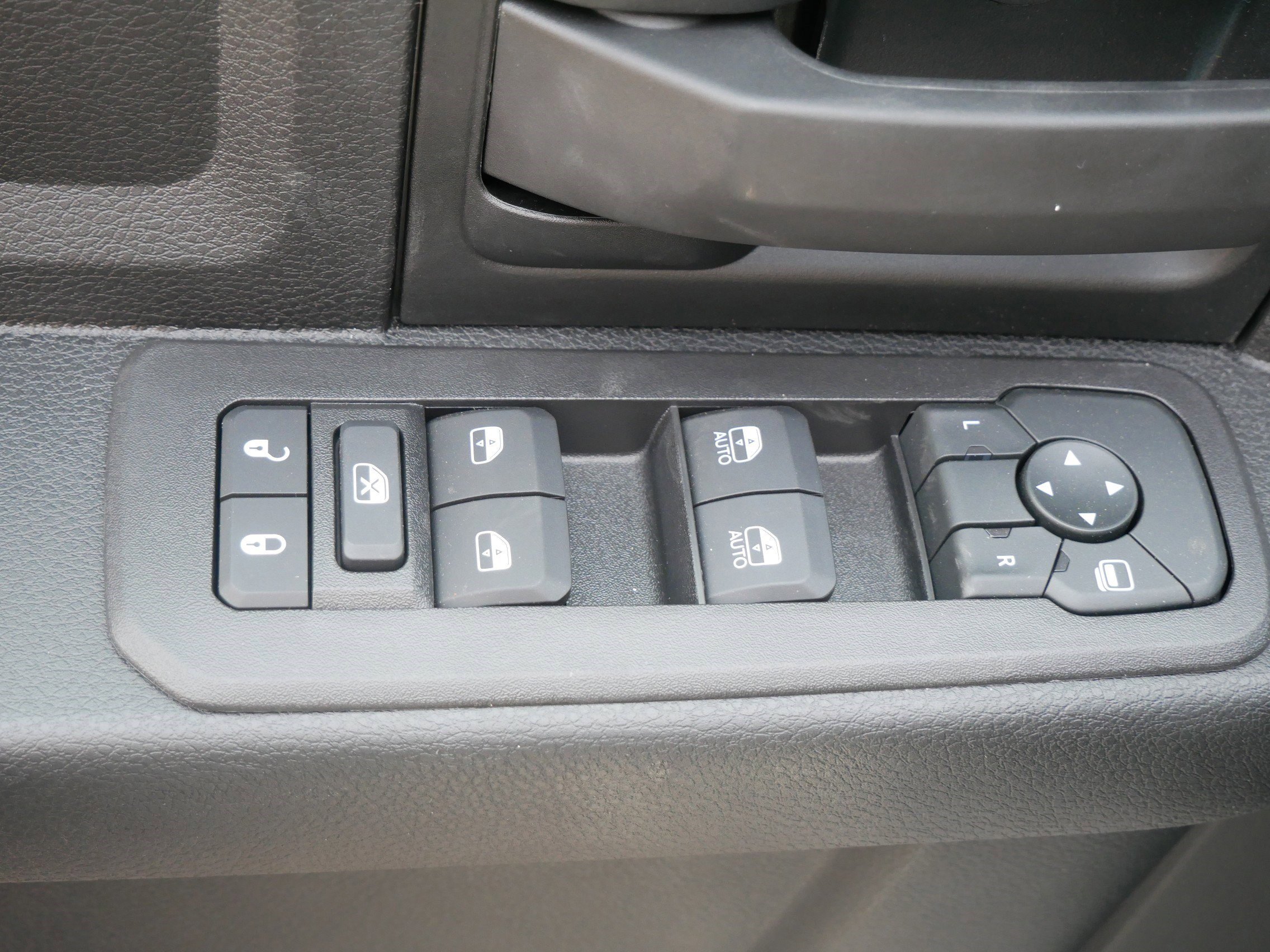 2026 Ram 3500 Tradesman photo 13