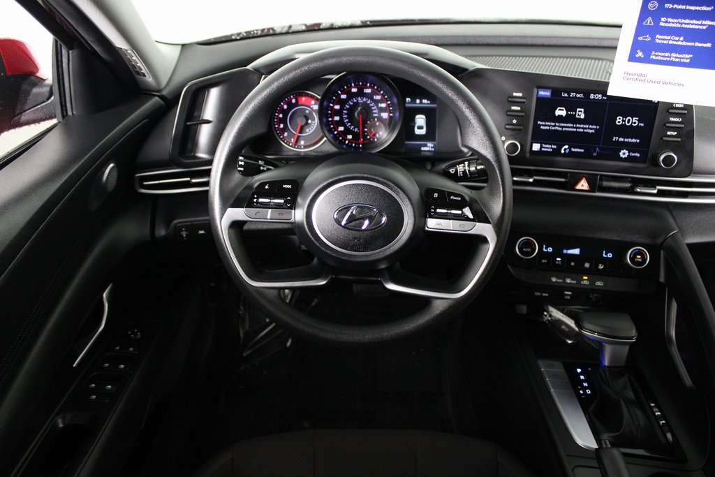 2023 Hyundai Elantra SEL photo 4