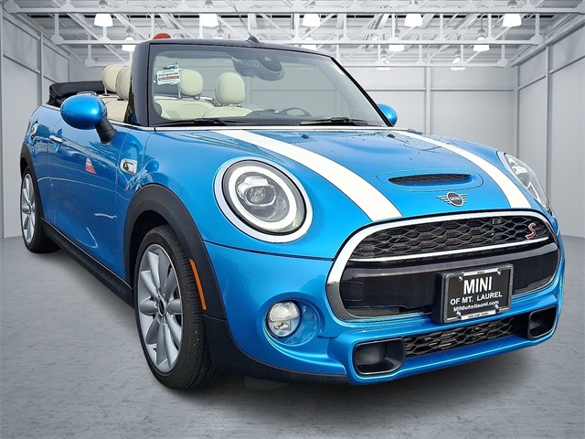 2019 Mini Cooper Convertible Iconic photo 3