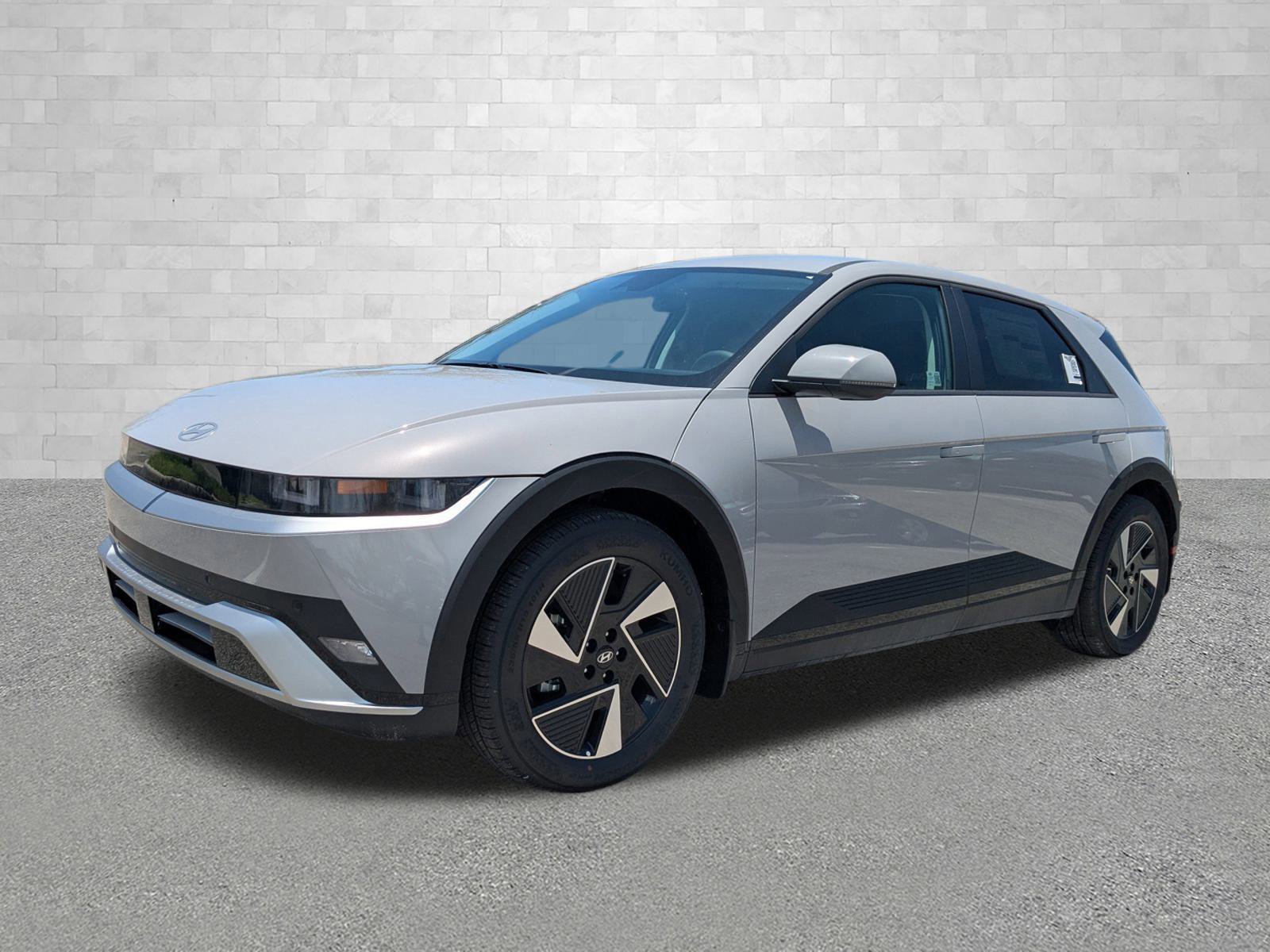 2025 Hyundai Ioniq 5 SE photo 5