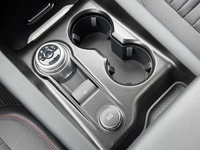 2025 Ford Explorer ST-Line photo 26
