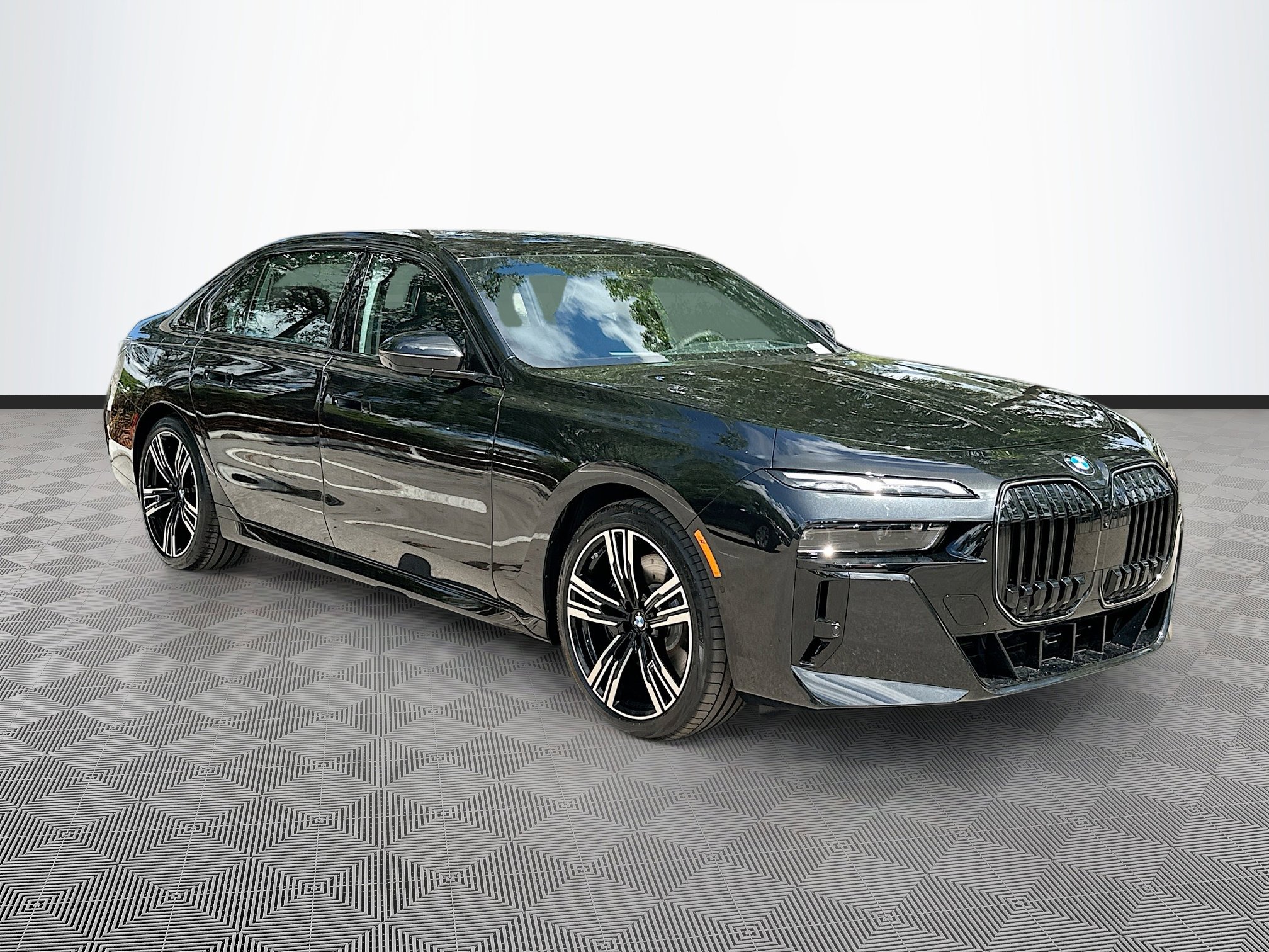 2025 BMW 7 Series 760i's photo