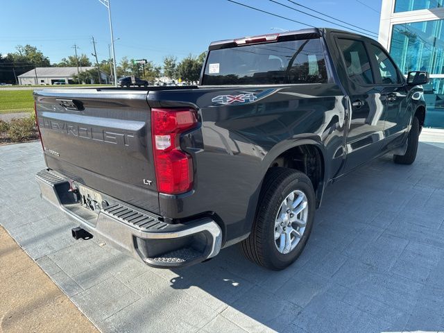 2022 Chevrolet Silverado 1500 LT photo 5