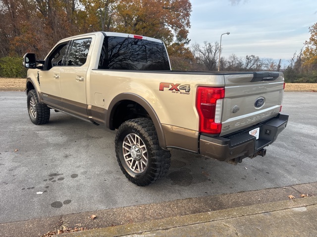 2017 Ford F-250 photo 3