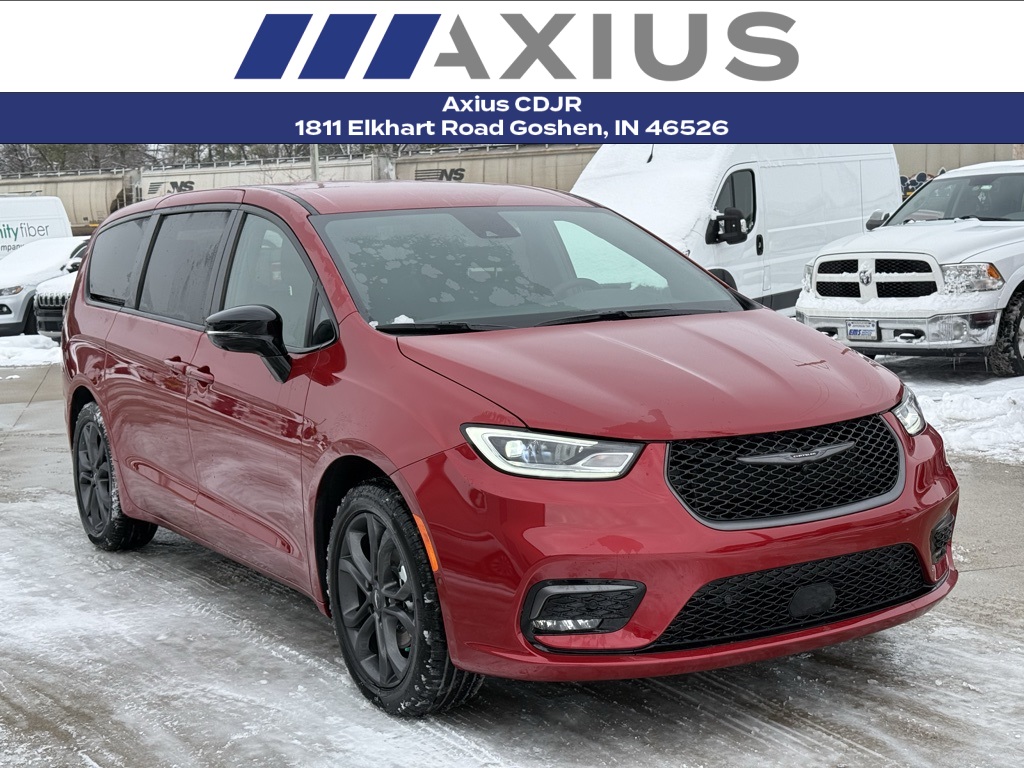 2026 Chrysler Pacifica Select's photo