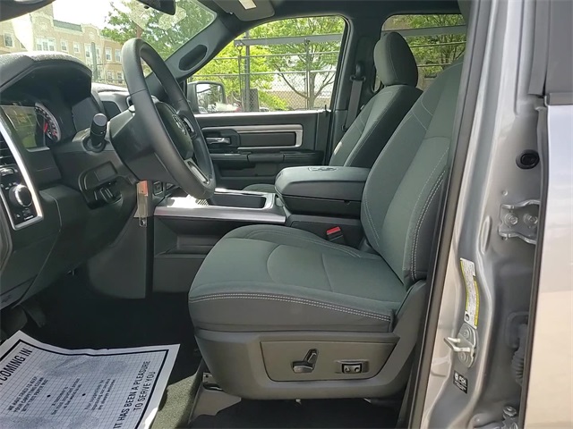 2023 Ram 1500 Classic Warlock photo 10