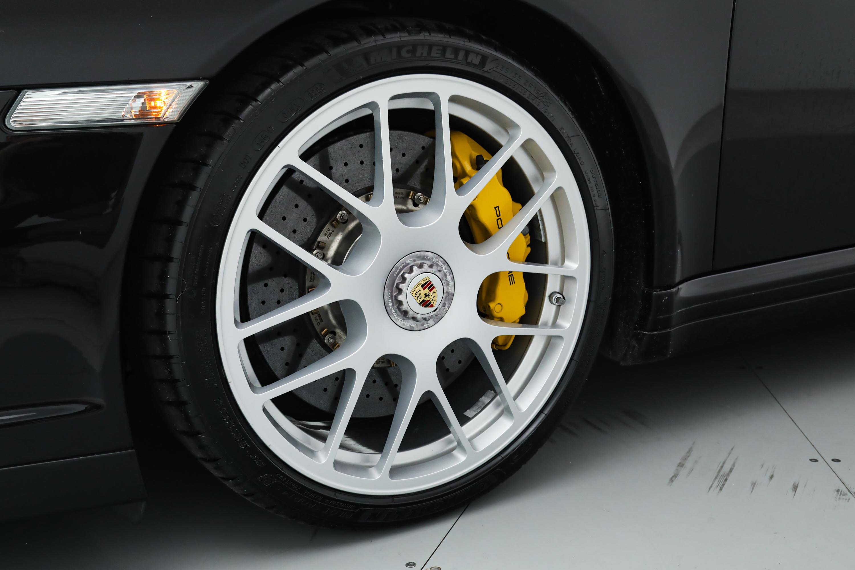 2012 Porsche 911 Turbo S photo 10