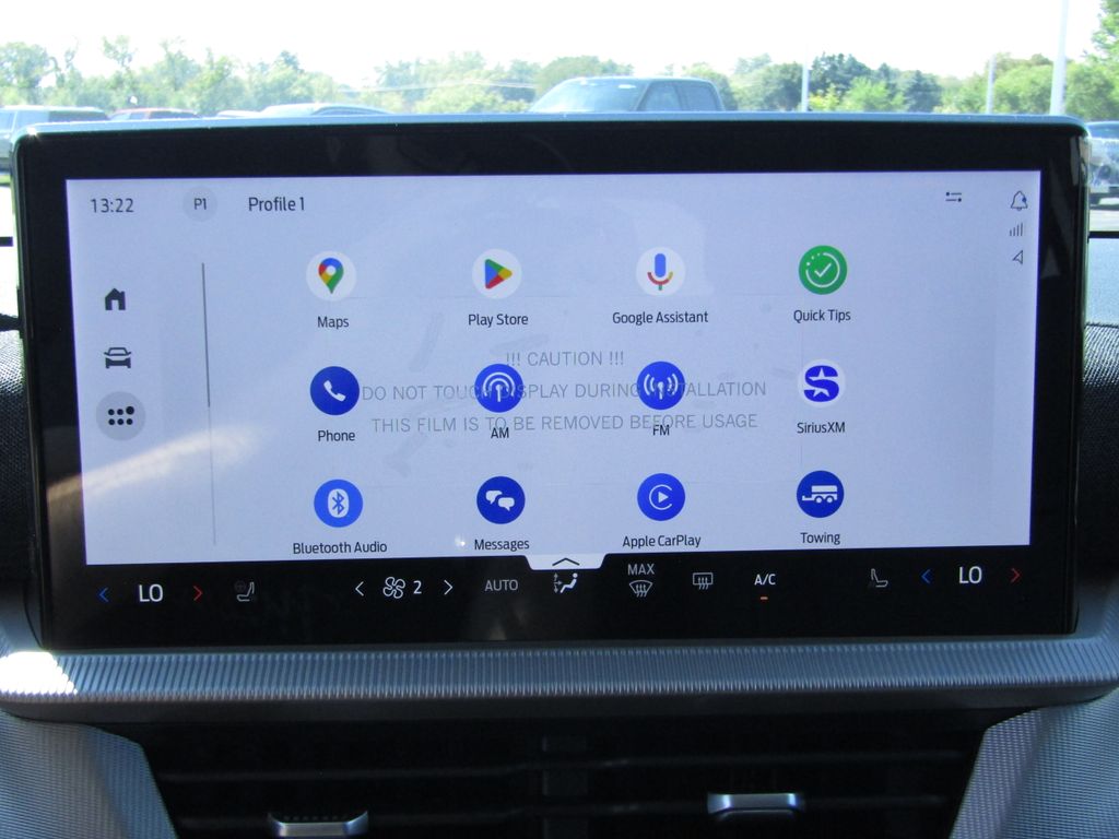 2025 Ford Explorer photo 22