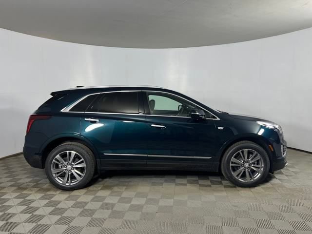 2025 Cadillac XT5 Premium Luxury photo 3