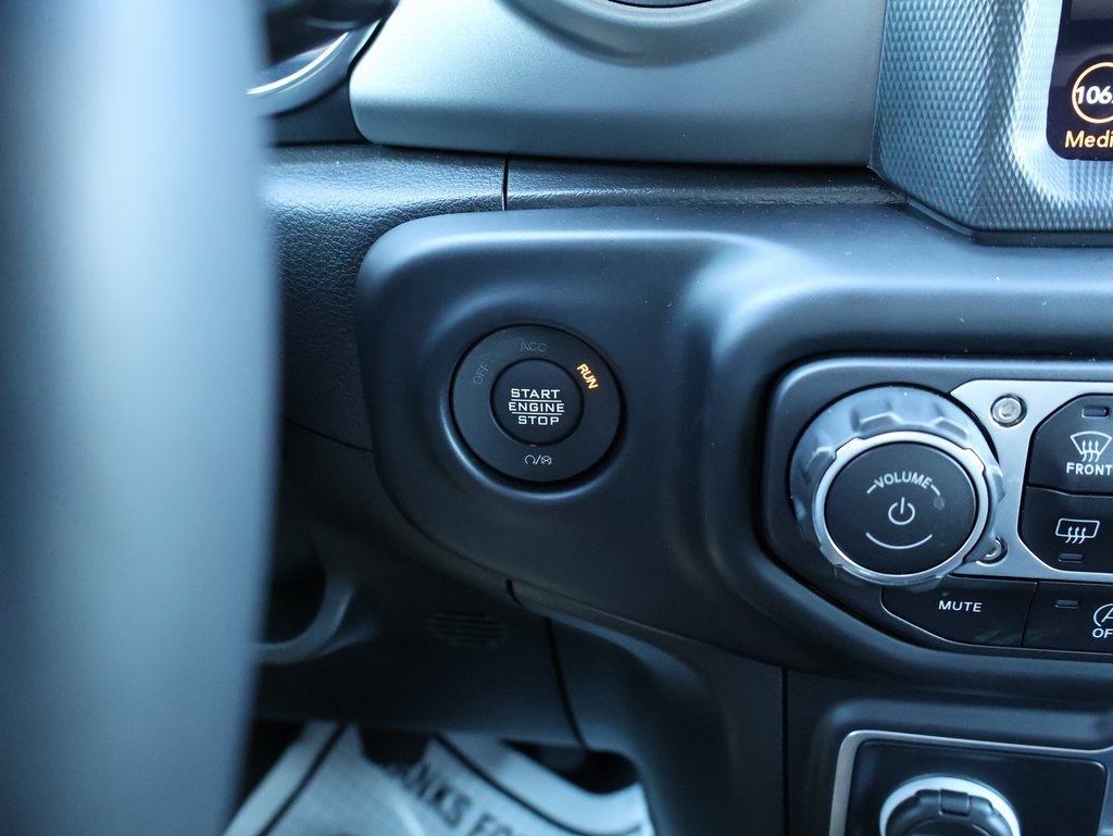 2023 Jeep Wrangler Rubicon photo 30