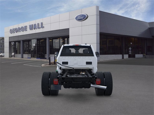 2026 Ford F-550 photo 5