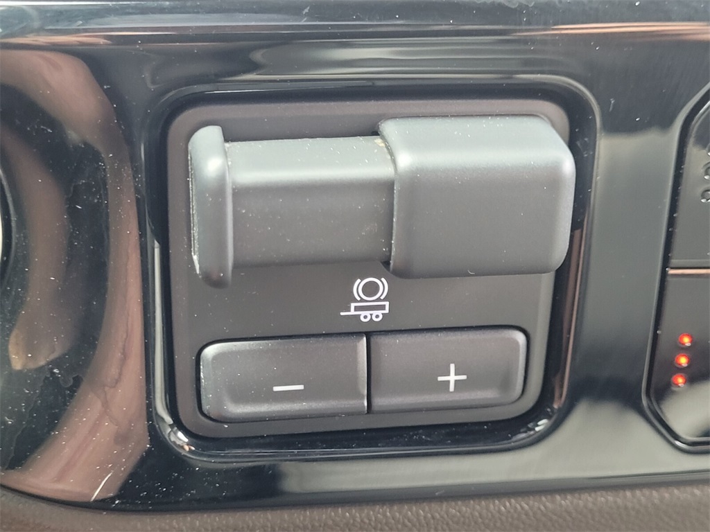 2024 Chevrolet Silverado 1500 LT photo 19