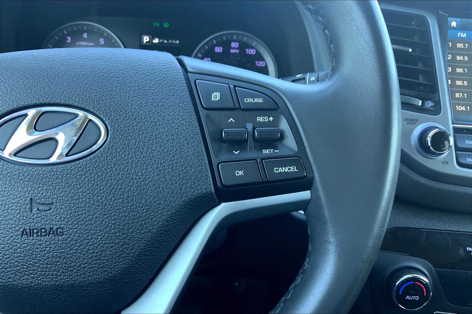 2016 Hyundai Tucson Limited photo 22