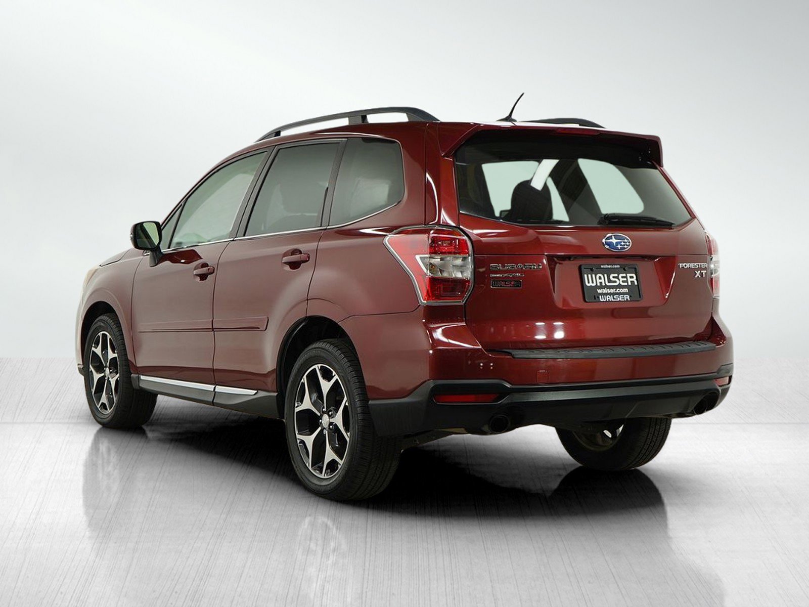 2015 Subaru Forester 2.0XT Touring photo 3