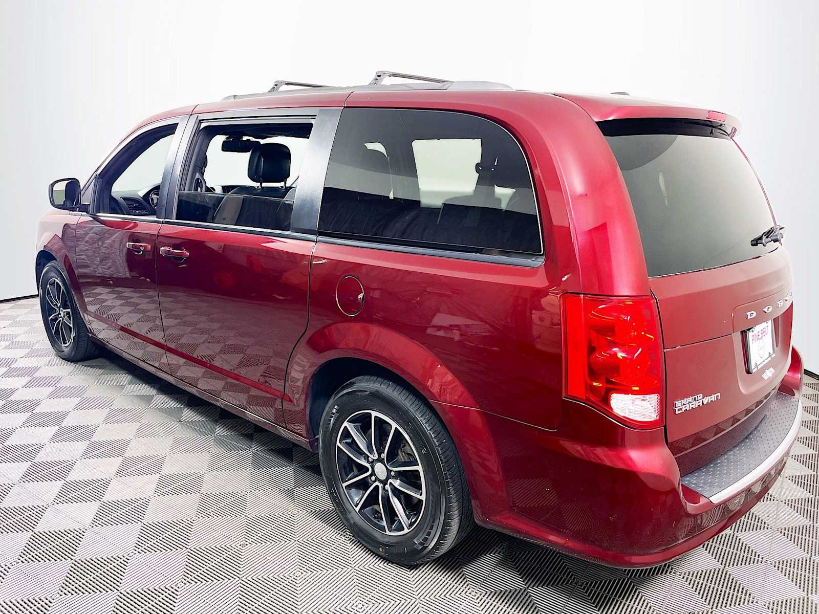 2018 Dodge Grand Caravan GT photo 4