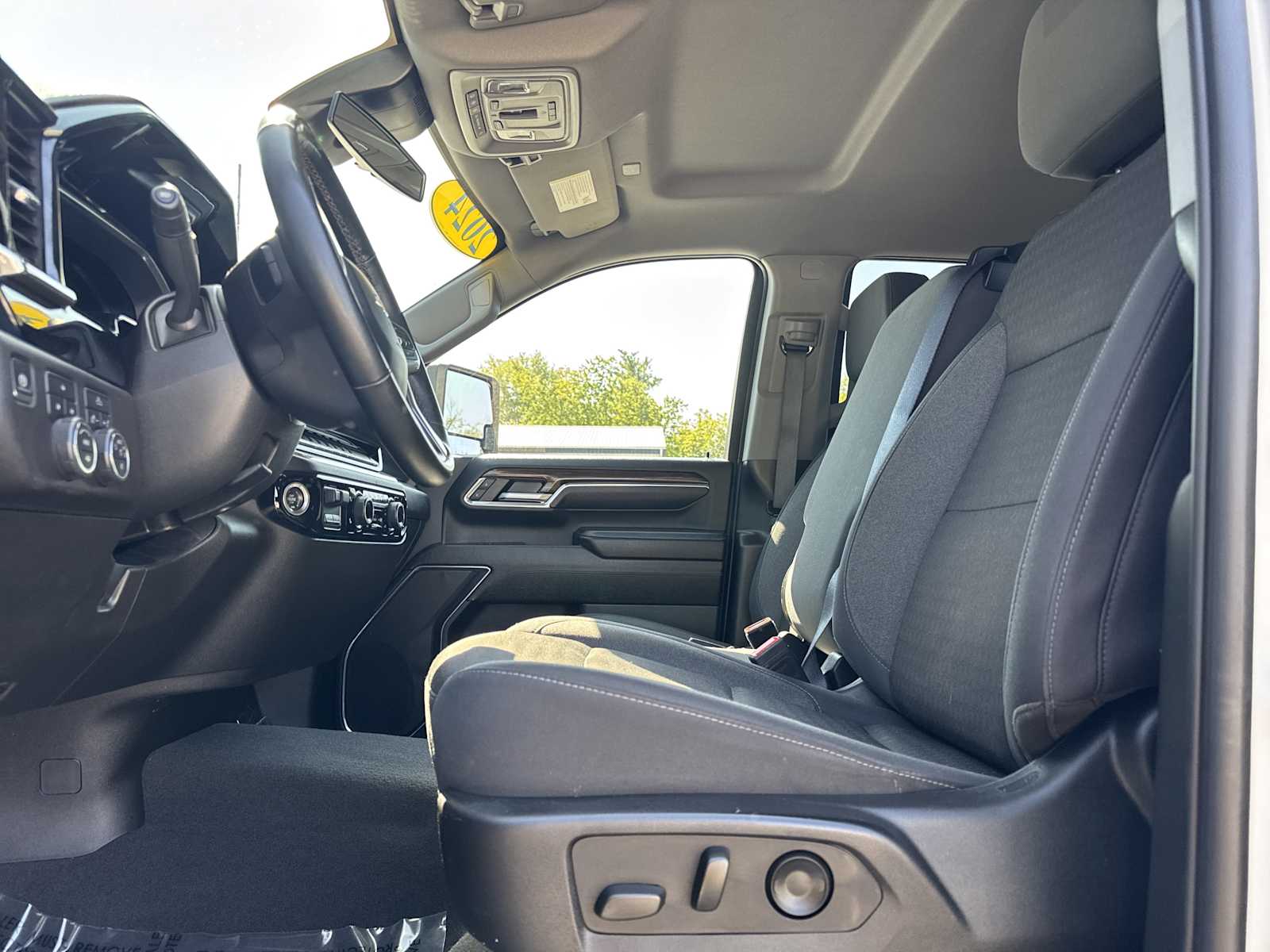 2024 Chevrolet Silverado 3500HD LT photo 21