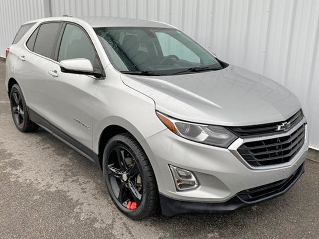 2018 Chevrolet Equinox LT photo 2
