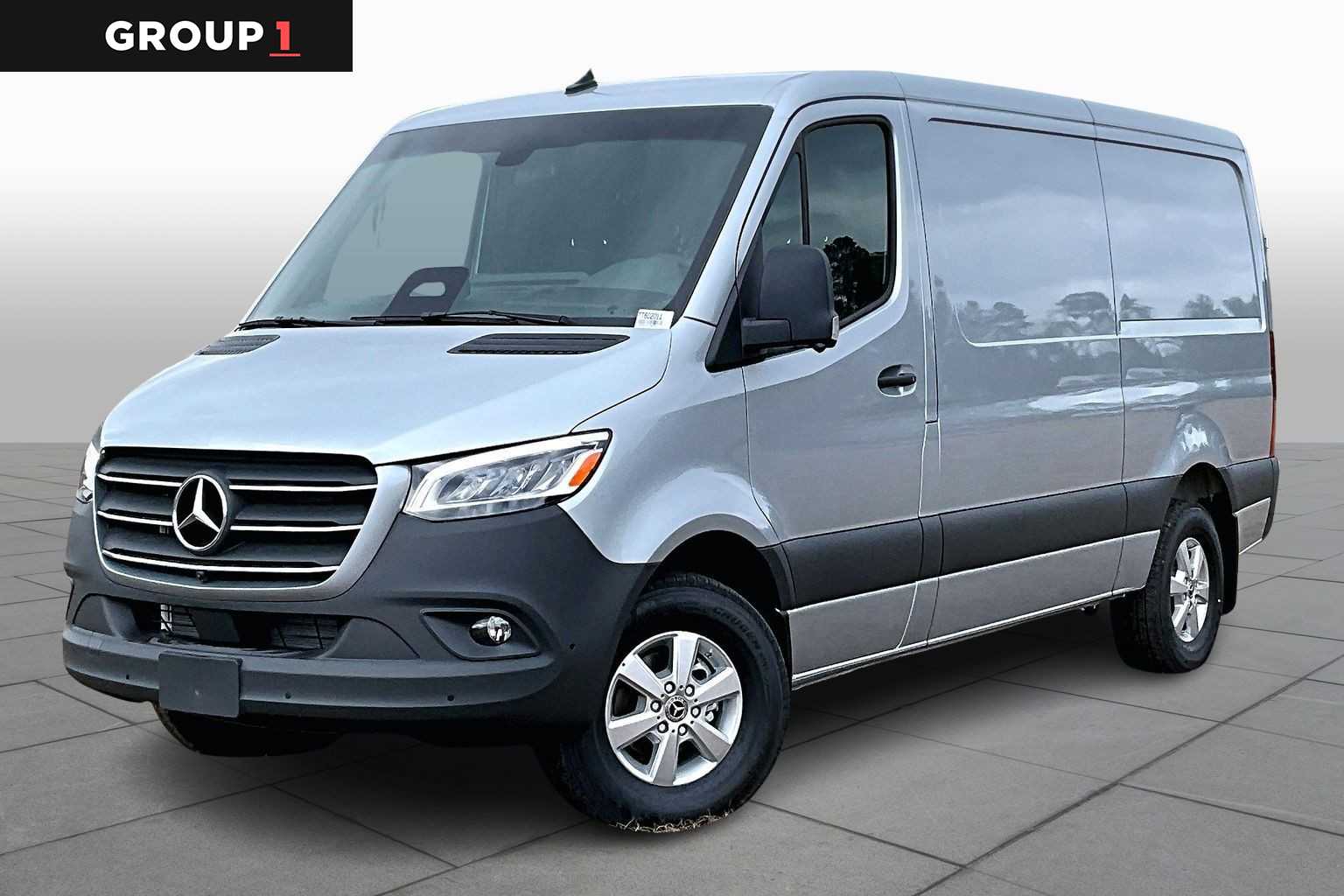 2026 Mercedes-Benz Sprinter Cargo Van 2500's photo