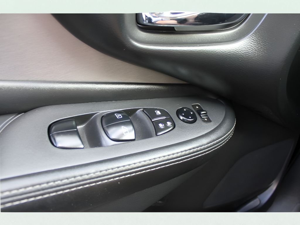 2023 Nissan Murano S photo 22