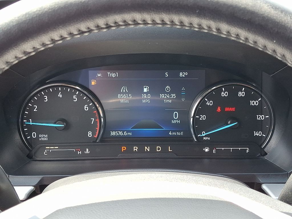 2022 Ford Explorer XLT photo 18