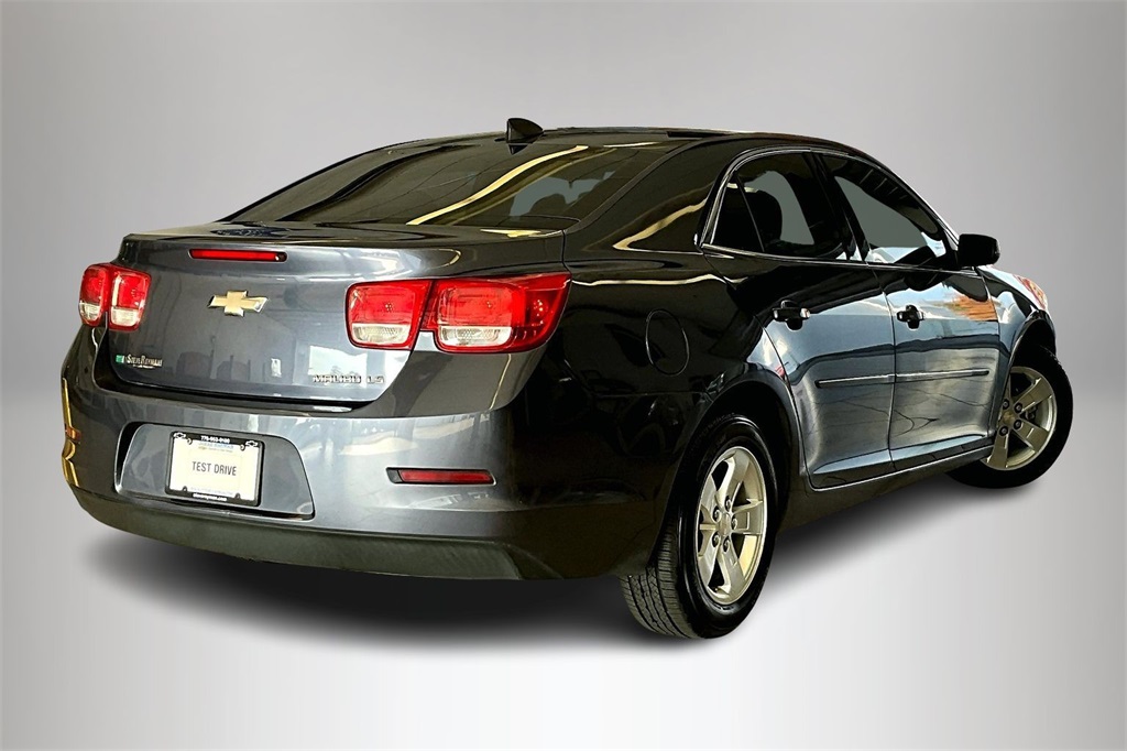 2015 Chevrolet Malibu LS photo 4