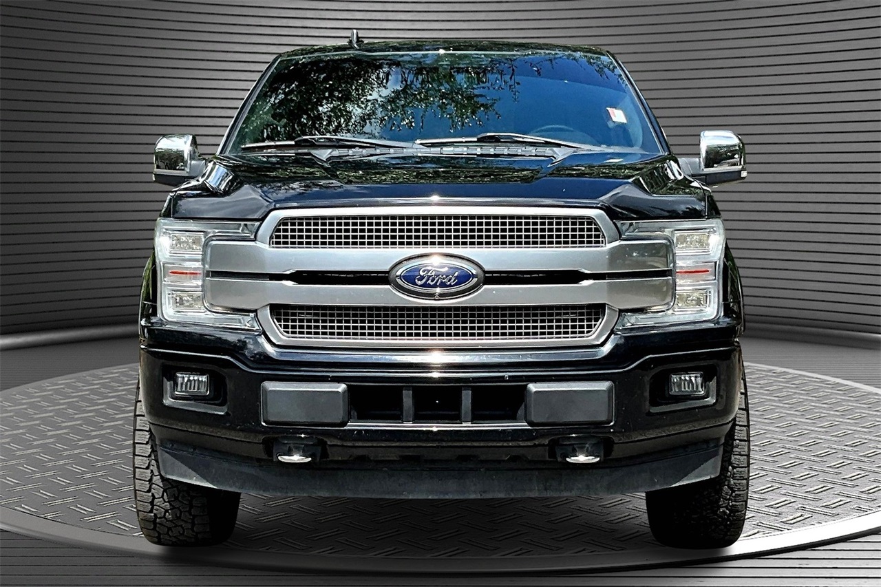 2018 Ford F-150 Platinum photo 2