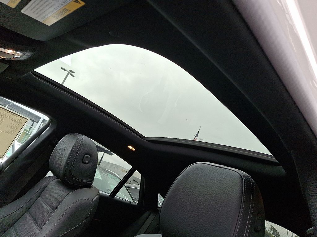 2026 Mercedes Benz GLE 450 4MATIC photo 8