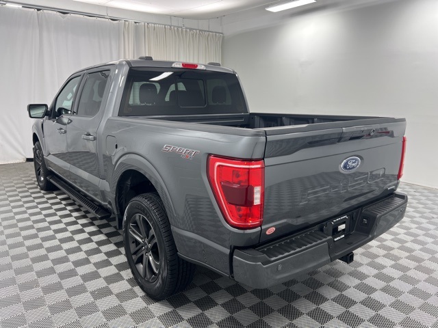 2022 Ford F-150 XLT photo 4